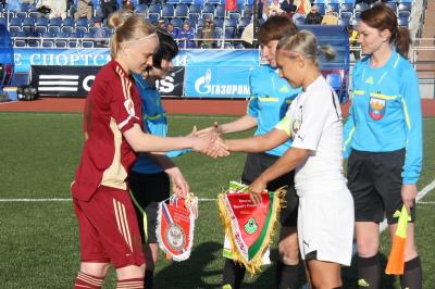 Игроки рязанского женского футбольного клуба признаны героями прошедшей четверти века